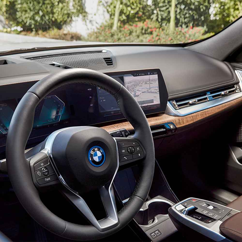 BMW iX1 eDrive20L M Sport